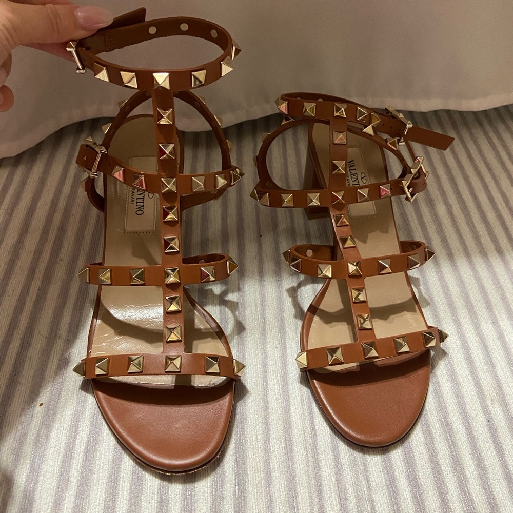 Size 34–US 4/4.5 Valentino Garavani Rockstud Ankle Strap Sandals 60MM Brown
